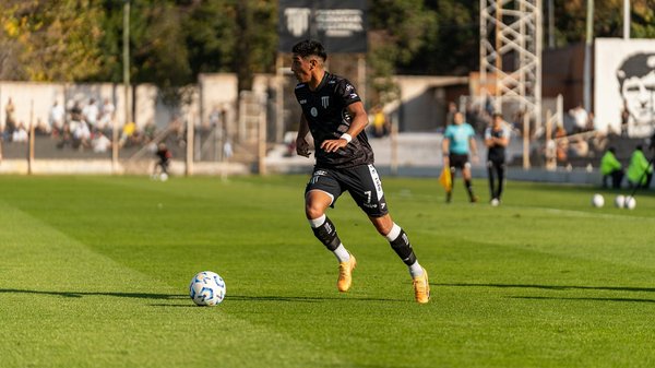 Master the Art of Perfect Italian Carbonara with Crispy Pancetta: Unveiling the Secret Technique!