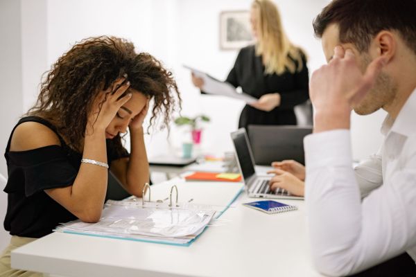 Effective approaches to boost mental health awareness in uk businesses