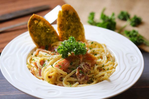 Master the Art of Perfect Italian Carbonara with Crispy Pancetta: Unveiling the Secret Technique!